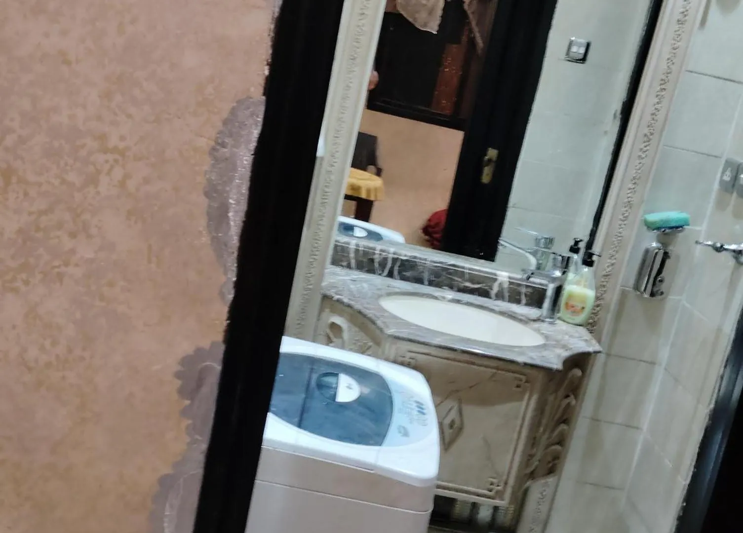 غرفة مكة 10 دقائق مشي للحرم عمارة الإلهام و يوجد مواقف سيارات Room Makkah 10 Minutes To Alharam Walk Elham Building And Have Parking Car